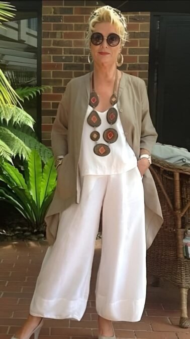 Graceful Summer Outfits For omen over 50